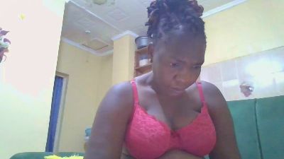Curvydena Live Image