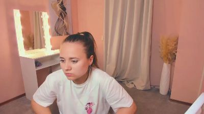 KelleeWitschi Live Image