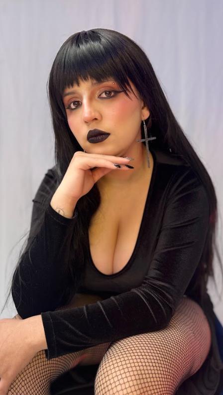 Scarleth_shadow