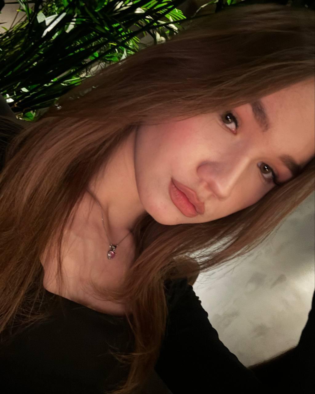 WandaHedge Live Image