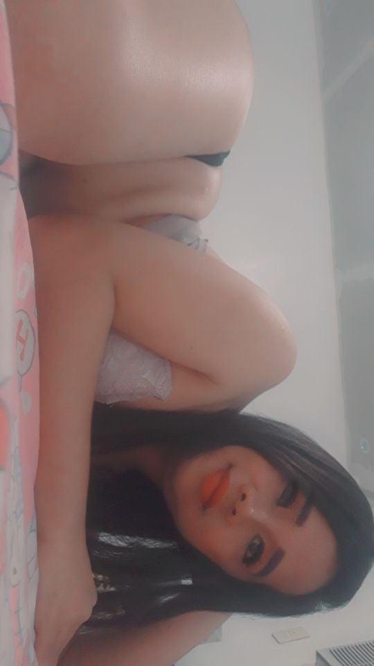 anna471 Live Image