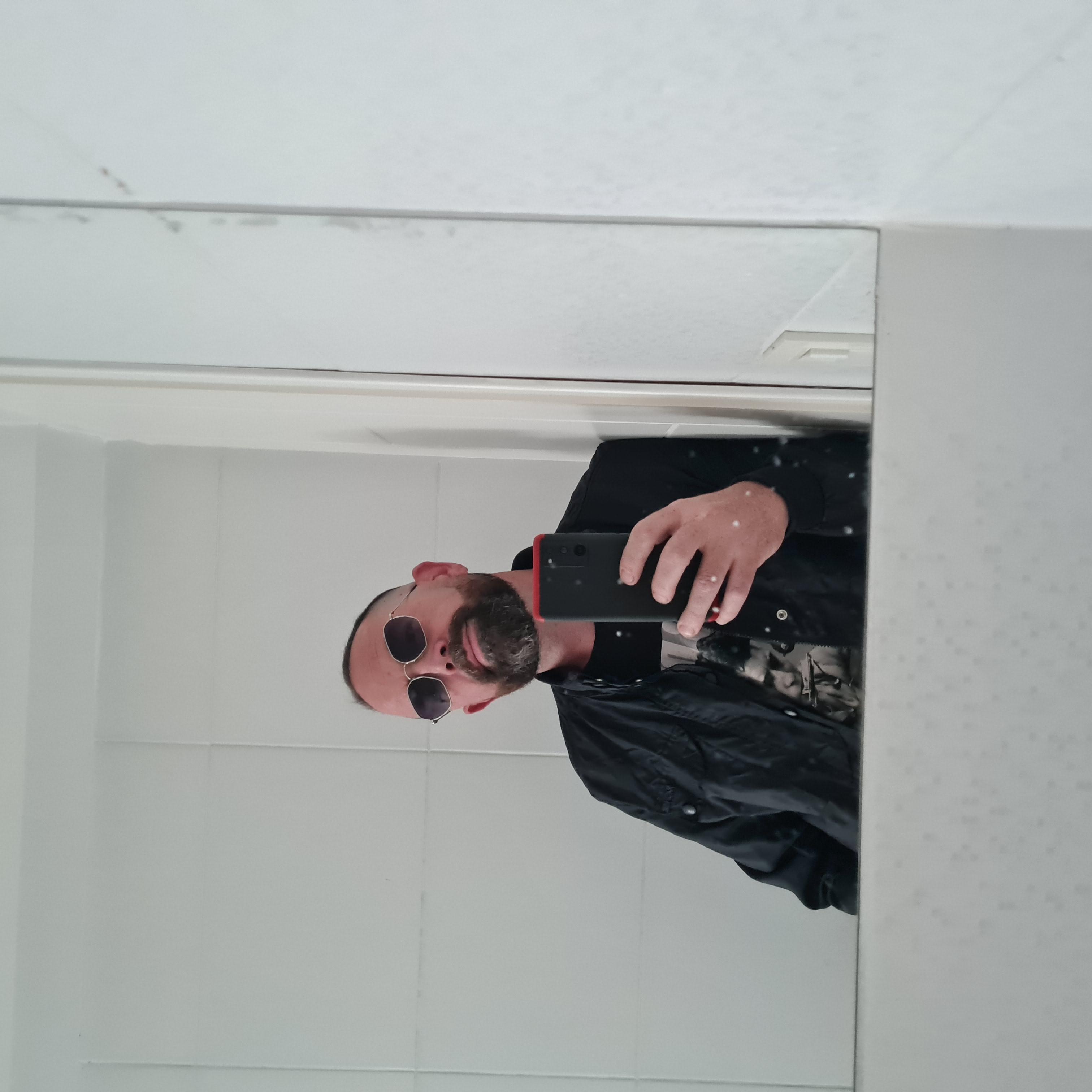 blas_bisex Live Image