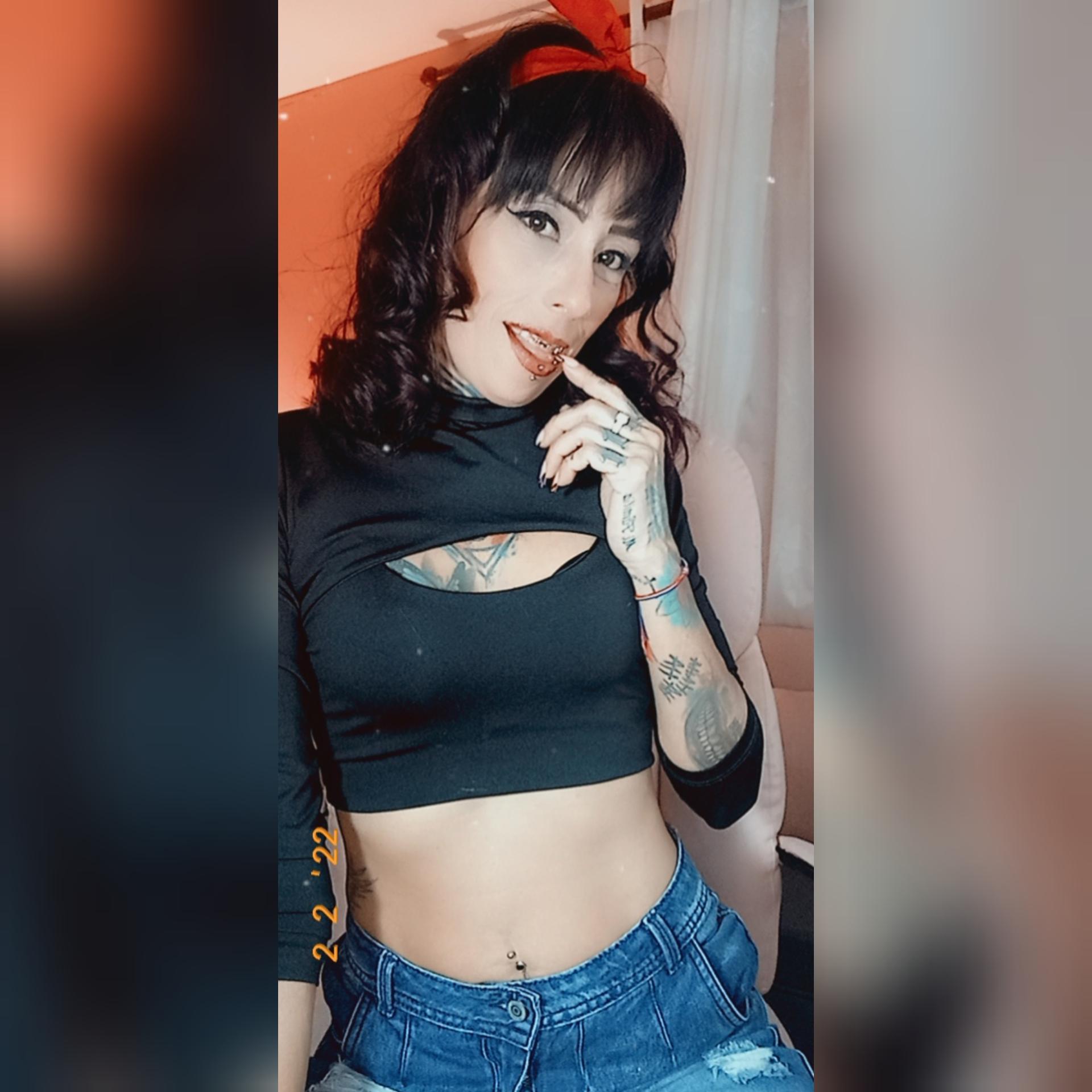 elise_mouris Live Image