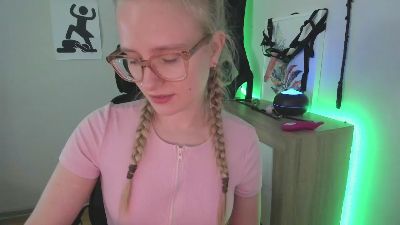 hottieNancy Live Image