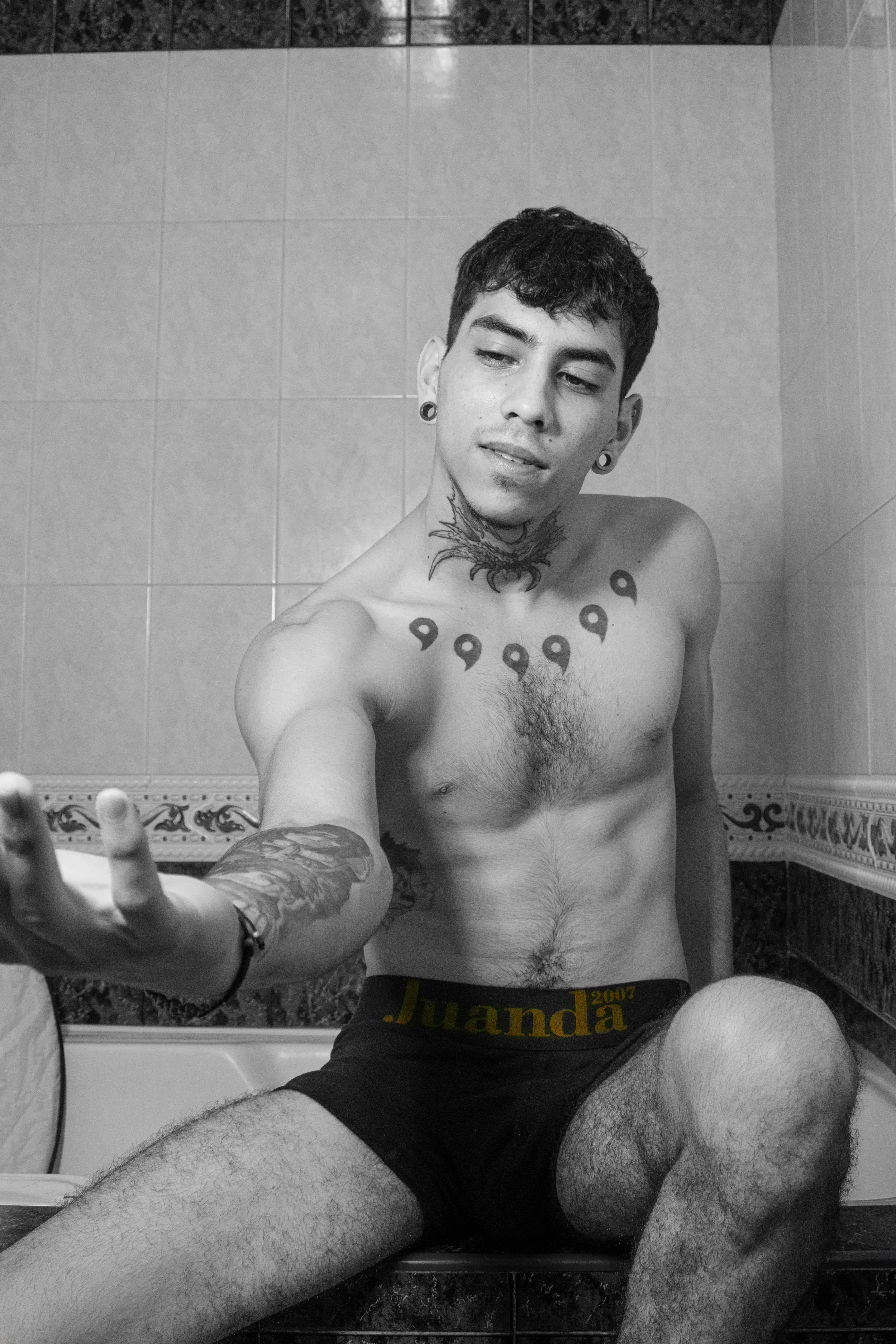 jharol_cardona Live Image
