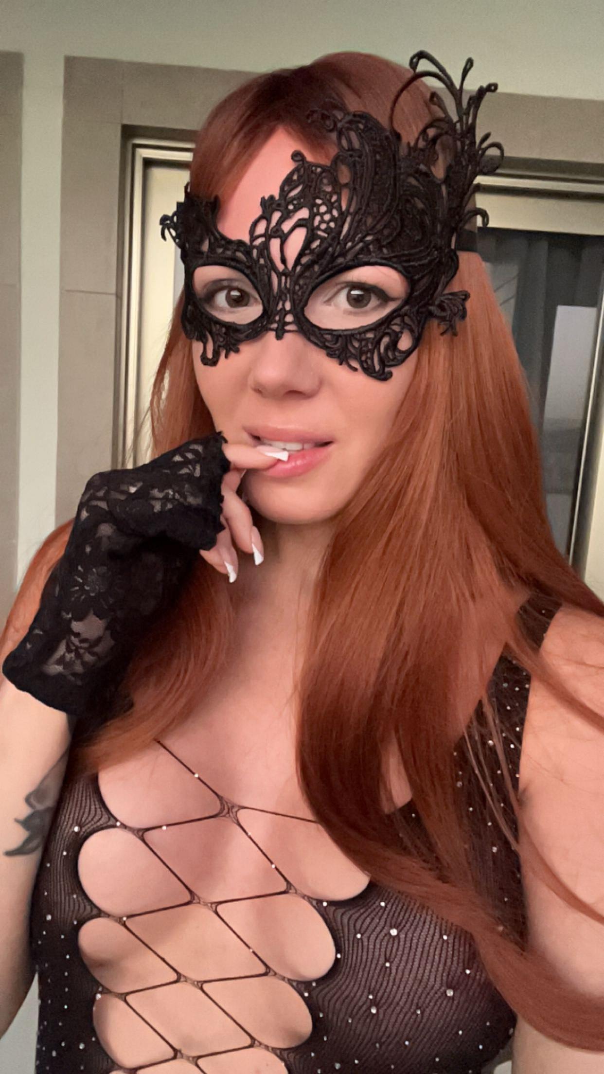 redhead444 Live Image