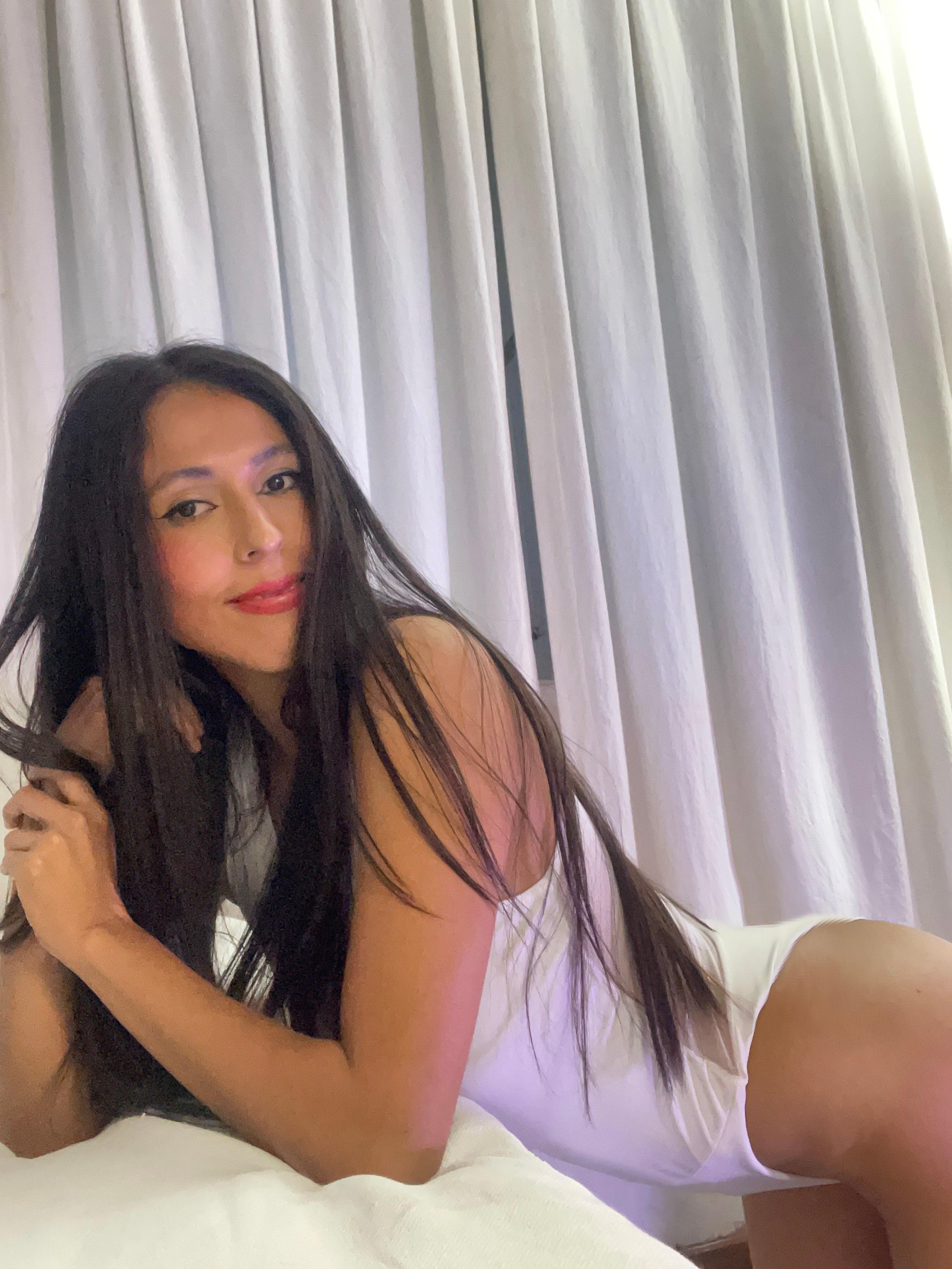 AnaDalila live from Argentina