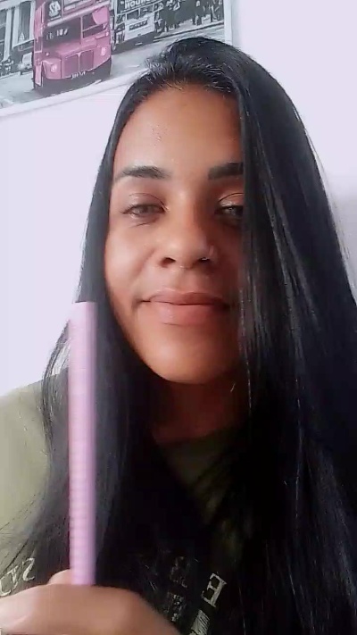 Andyy23_ live from Brazil