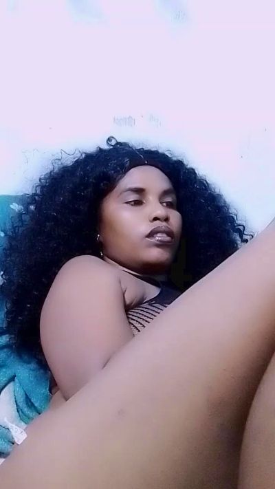 Antoinella34 live from Madagascar
