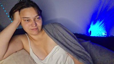 Cyndee_Winter live from United States