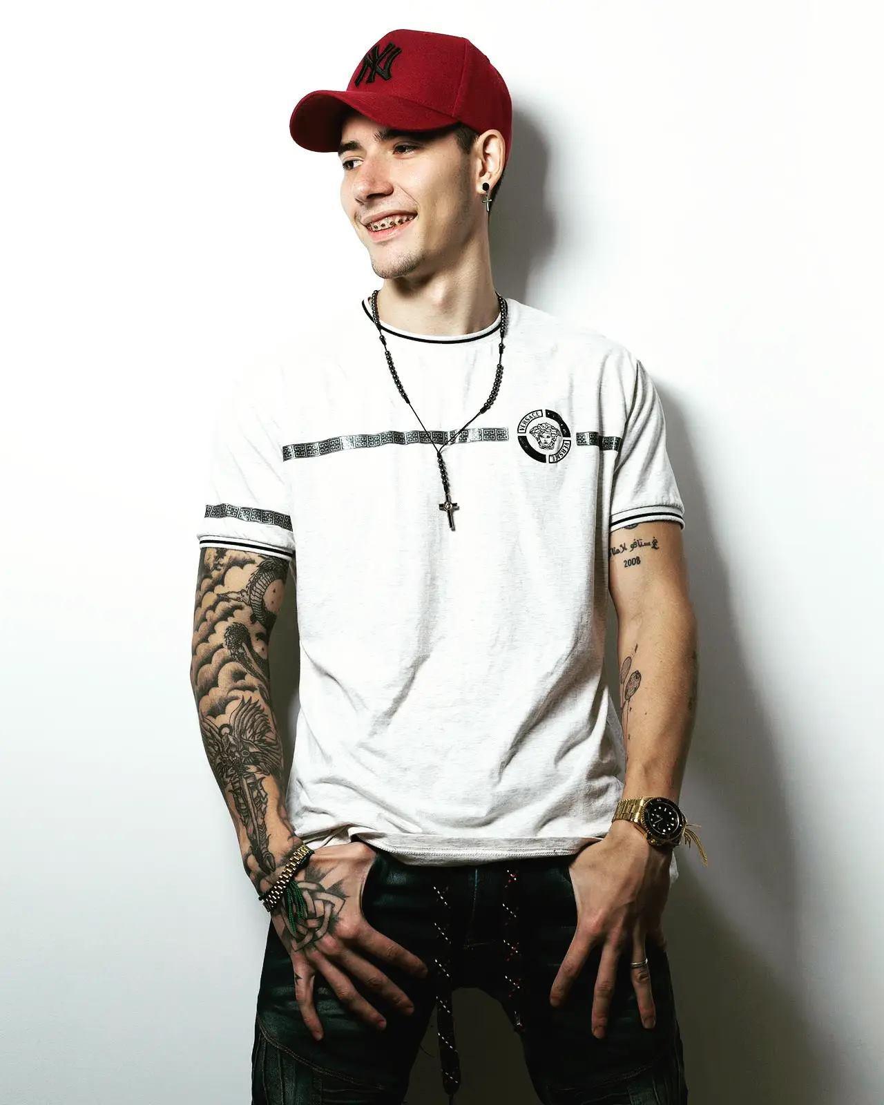 Dylan_benett_ live from Venezuela