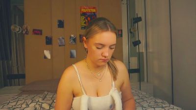 ElizebethLysiak live from United States