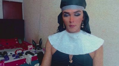 Emma_Queen live from Colombia
