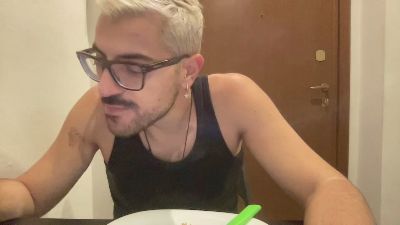 Giovannuzz live from Italy