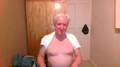 Henryshortshor live from United Kingdom