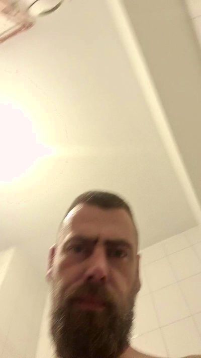 Hornybimale111 live from Belgium