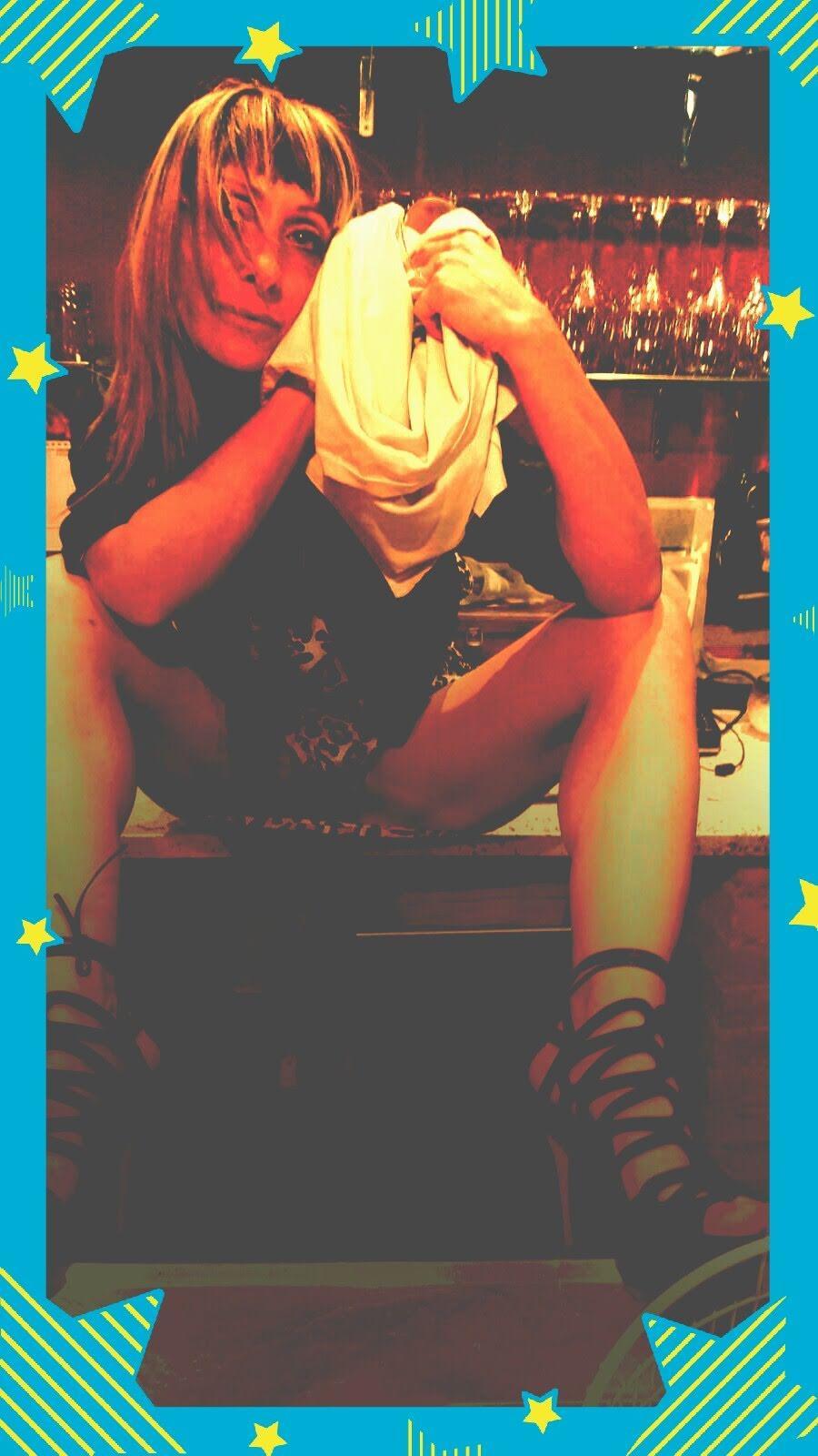 Hotledy69 live from Italy