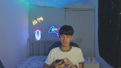 Jake_Evans live from United States