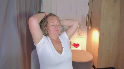 JenniferLight live from Estonia