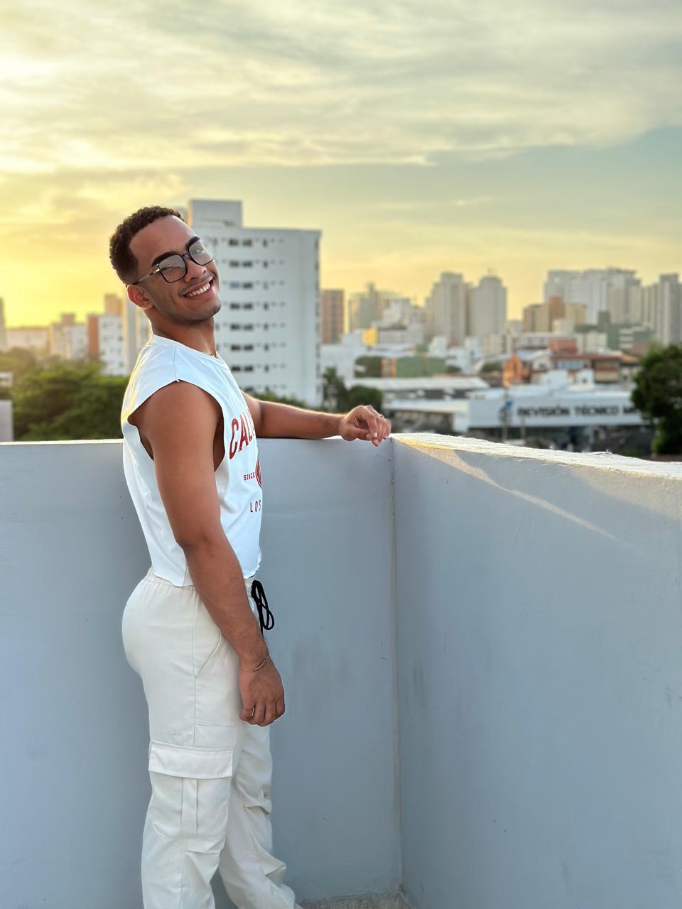 Jhonny_Mills live from Colombia