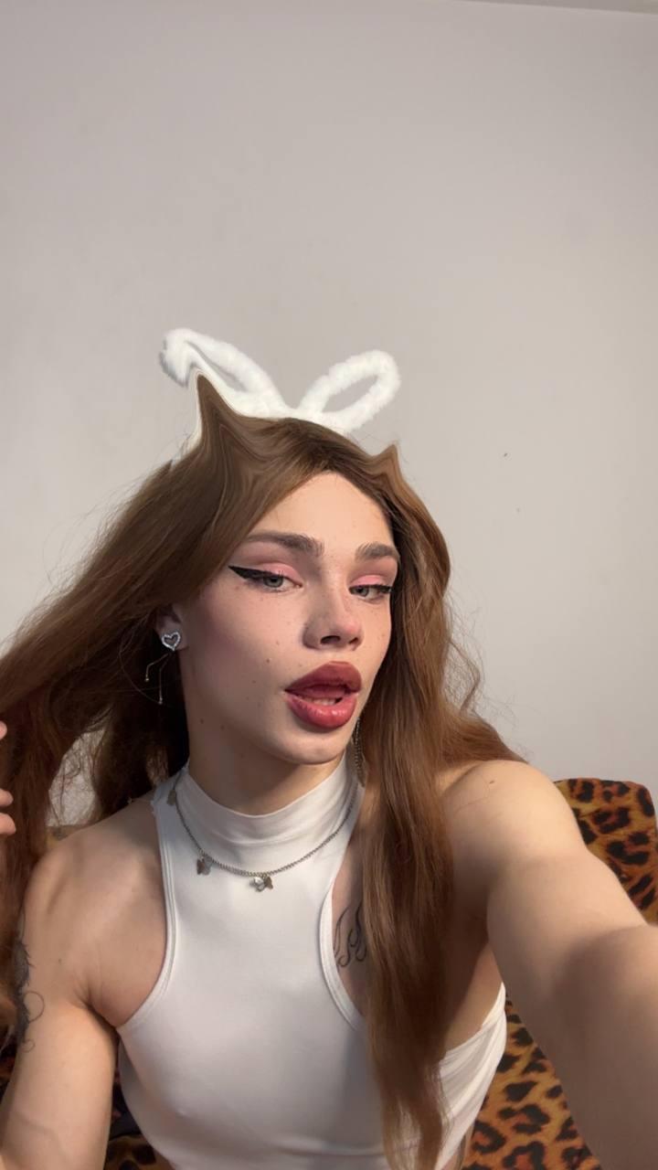 JulyTerner live from Latvia