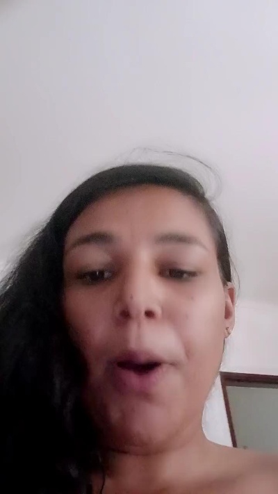 Katymorena live from Portugal