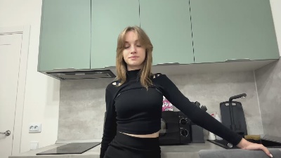 LaurynOrsak live from United States