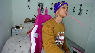 Leonard_Price live from Colombia