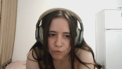 LianneSadiq live from France