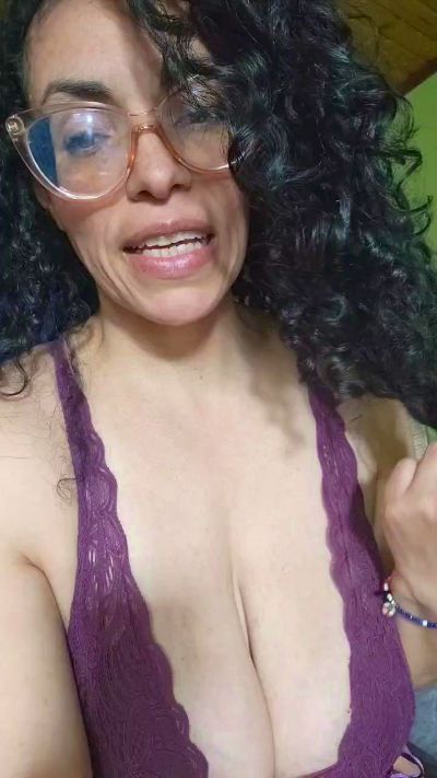 Lucci_Lovee live from Colombia