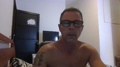 Massimoit1 live from Italy