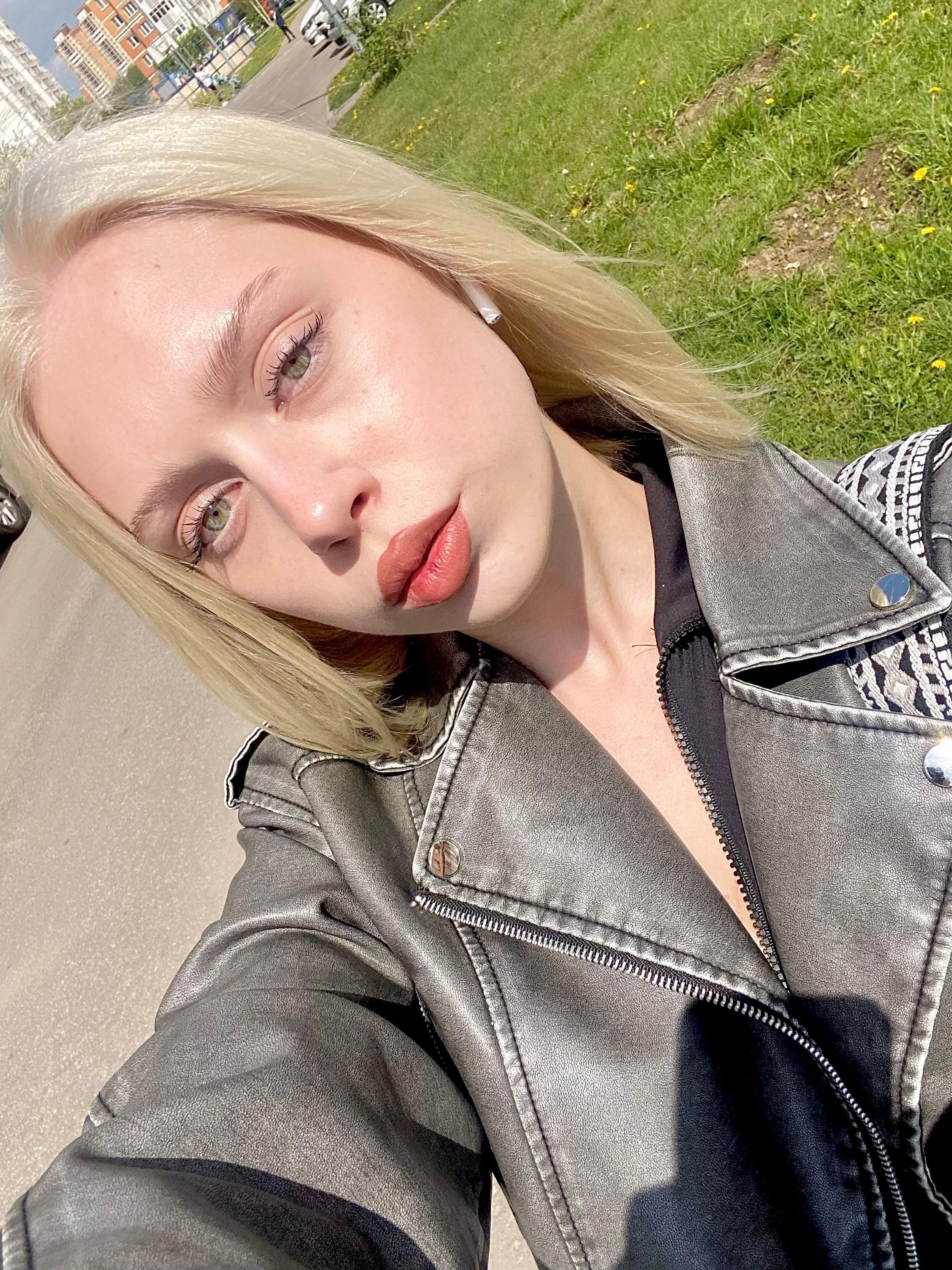 MaydaBroady live from France