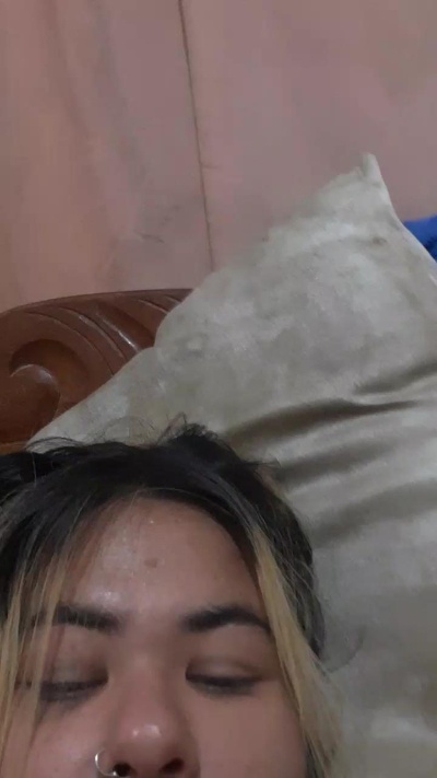 Sabrinaedneia live from Brazil