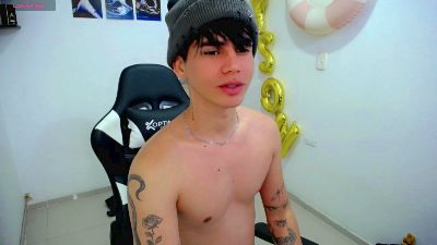 Tayson_Rivers live from Colombia