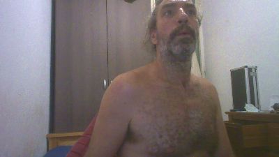 Titou06100 live from France