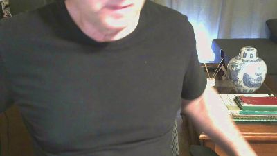 Tonyxxx64 live from Spain