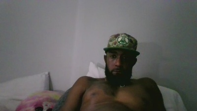 UsAlways572 live from United States