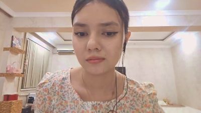 ValerieChavous live from United States