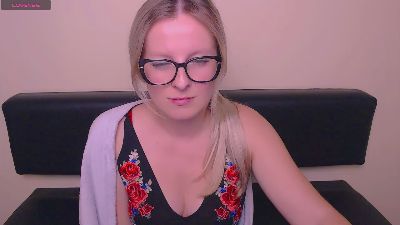 VanillaX_ live from United States