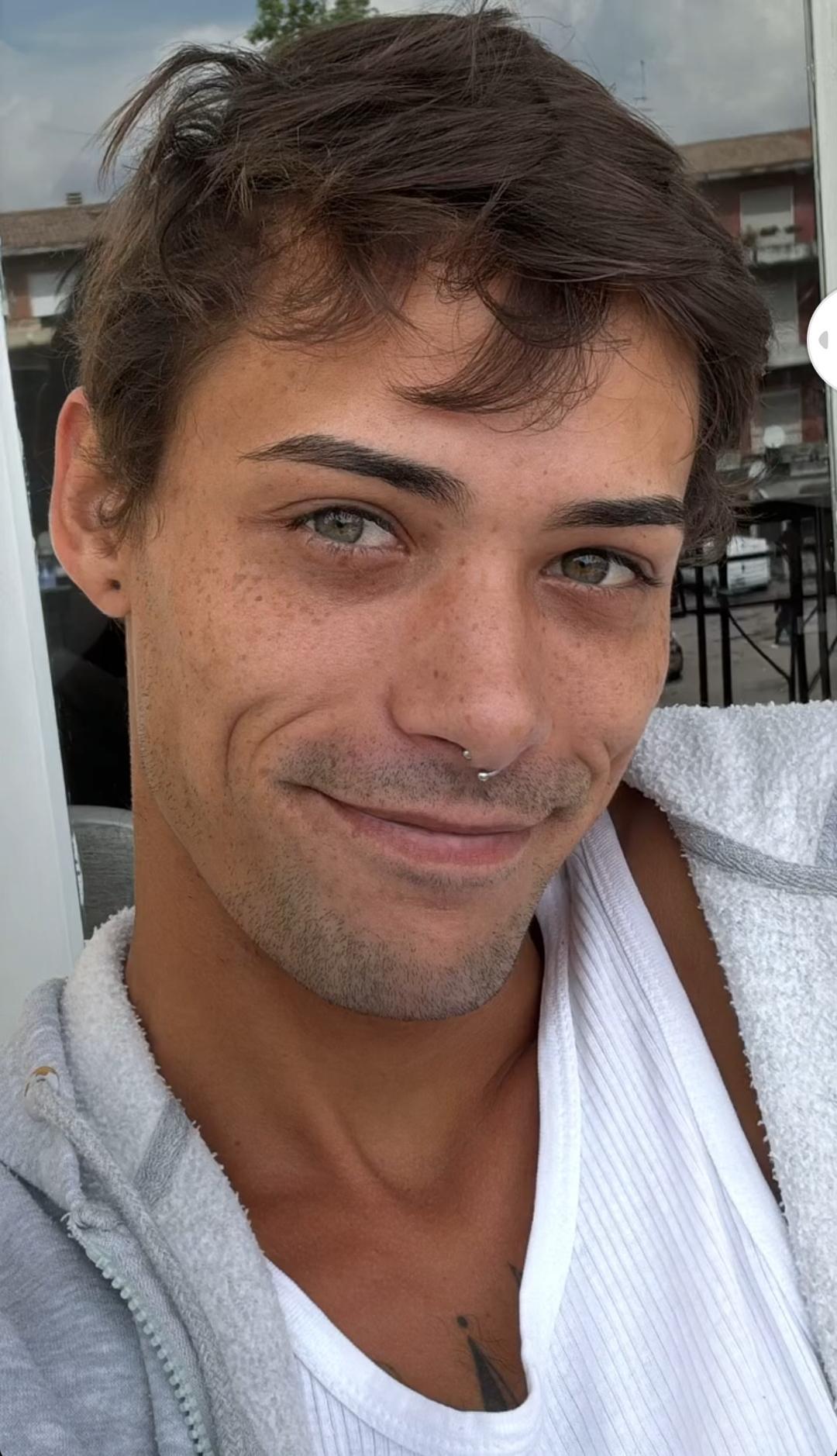 Victorcaldeira live from Italy