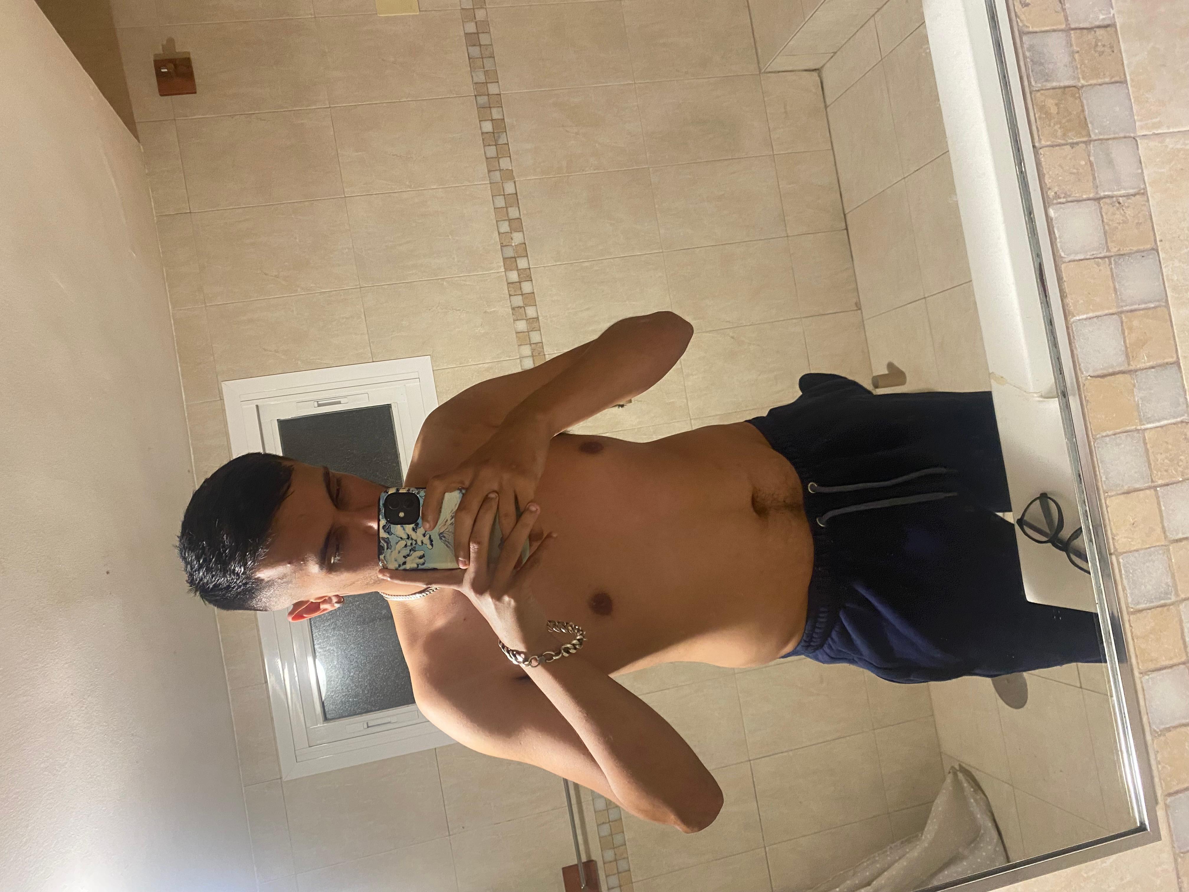 caramel420 live from United Kingdom