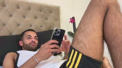 cazzo034 live from United Kingdom