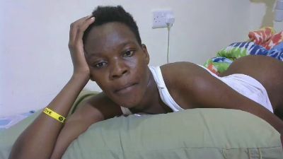 cute_marion live from Kenya