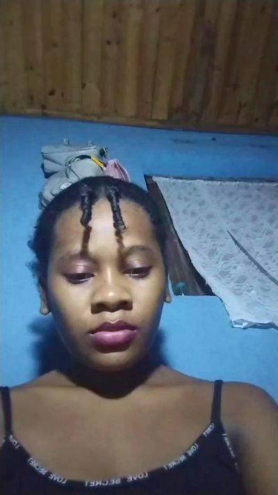 mari2e live from Madagascar