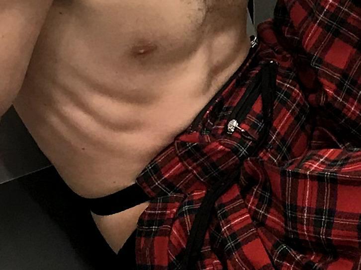 ohmygodronnie live from Italy