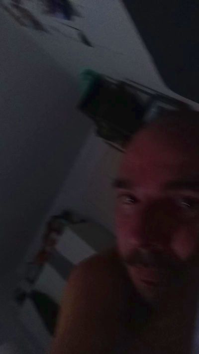 pappa_hot live from Spain