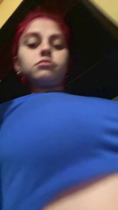 salome233 live from Argentina
