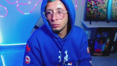sebastian_horny live from Colombia
