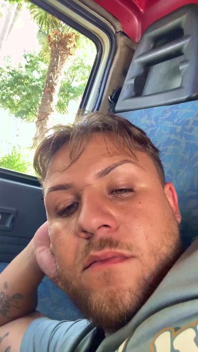 siciliano977 live from Italy