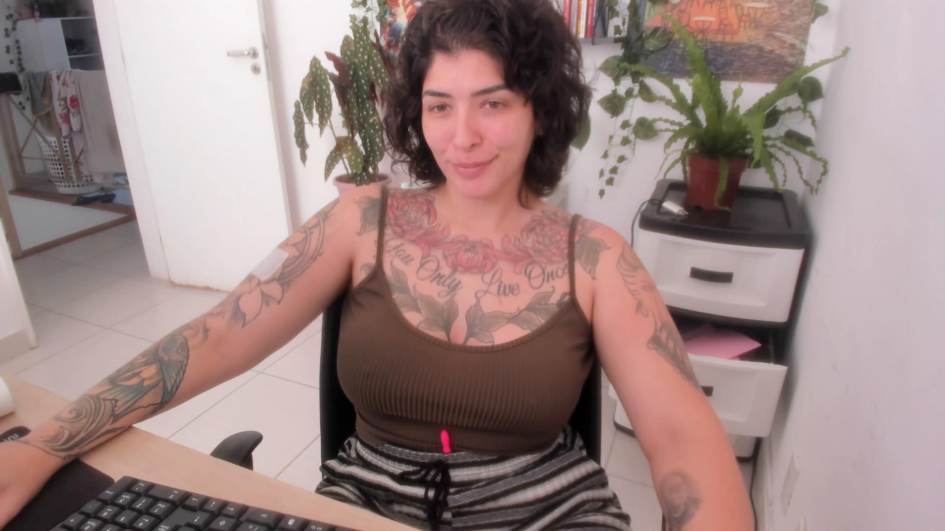 talimajesty live from Brazil